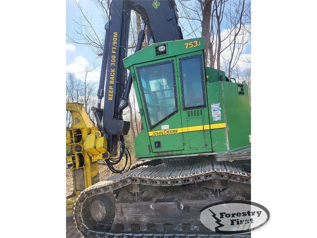 John Deere 753J Ağaç kesici istifleyiciler