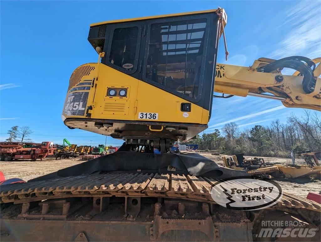 Komatsu XT445L-3 Ağaç kesici istifleyiciler