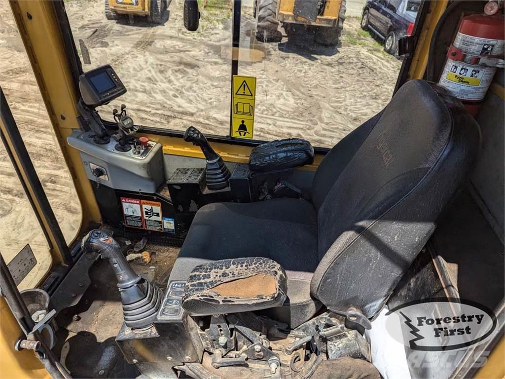 Tigercat 234B Mafsalli yükleyiciler