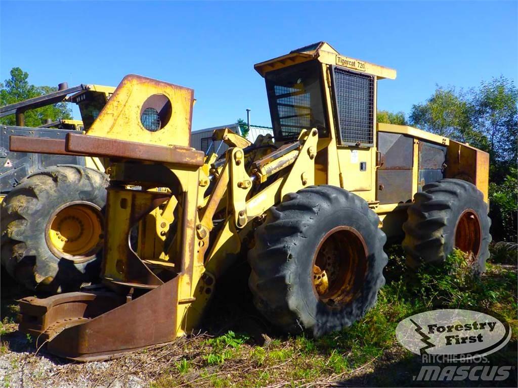Tigercat 720 Ağaç kesici istifleyiciler