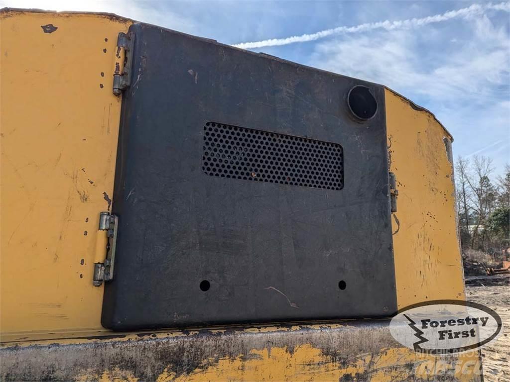 Tigercat 720E Ağaç kesici istifleyiciler