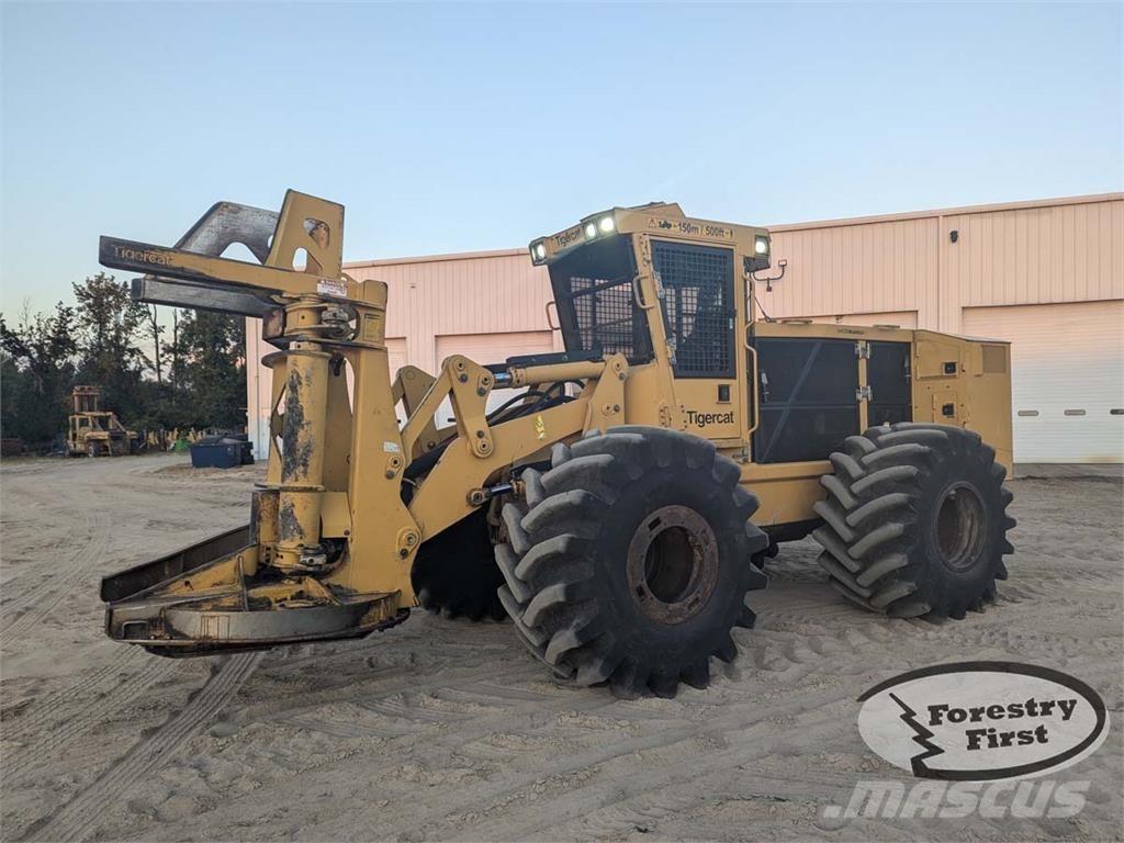 Tigercat 720G Ağaç kesici istifleyiciler