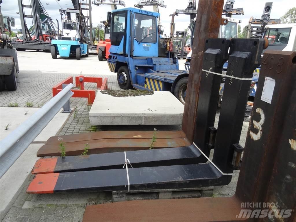 Kalmar DCG330-12 Dizel forkliftler