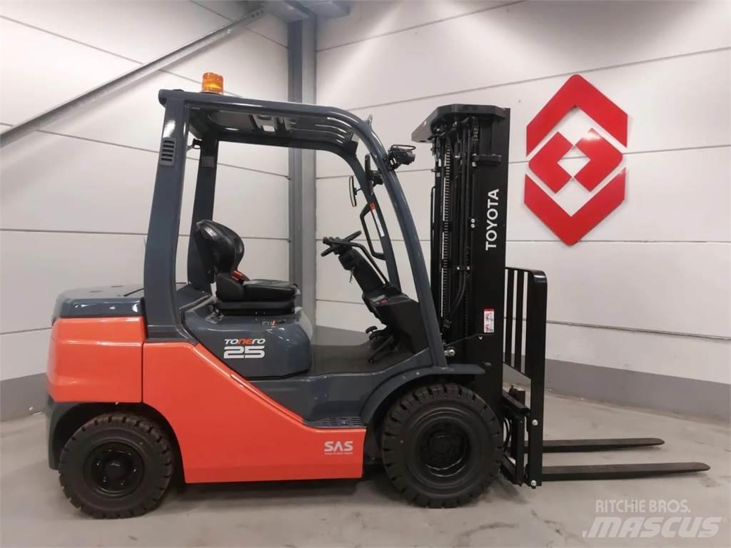 Toyota 52-8FDF25 Dizel forkliftler
