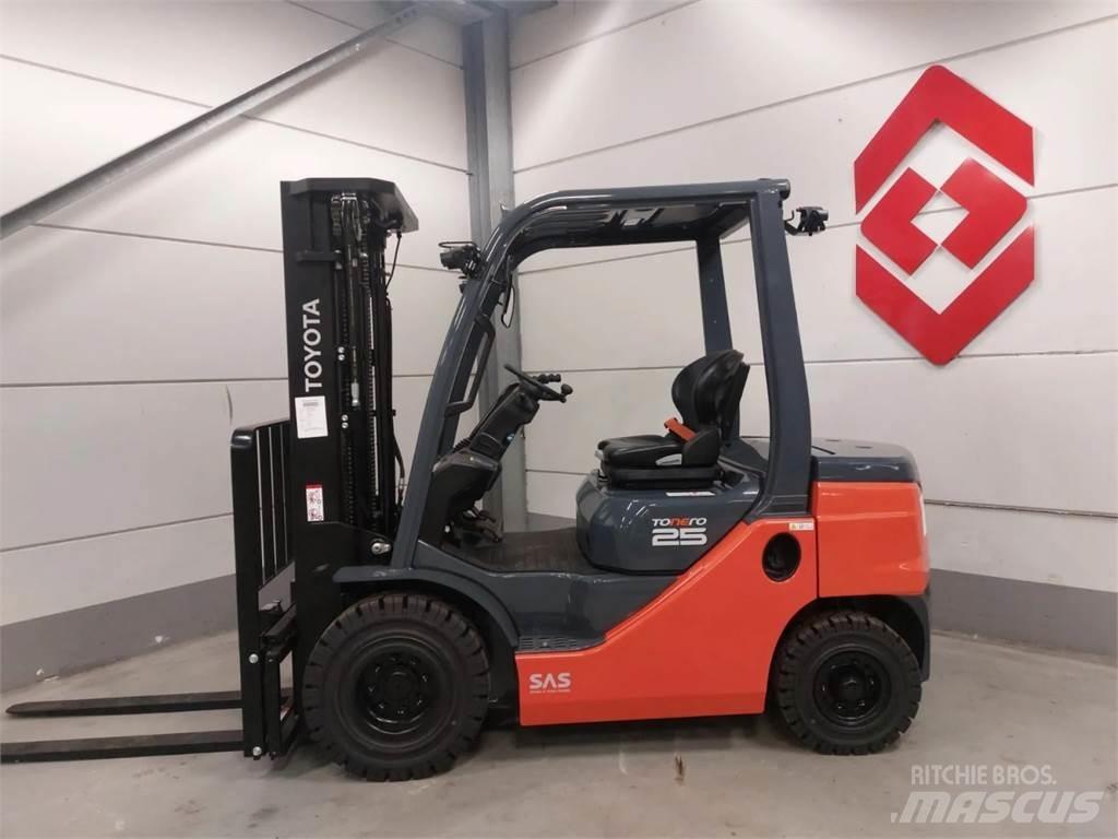 Toyota 52-8FDF25 Dizel forkliftler