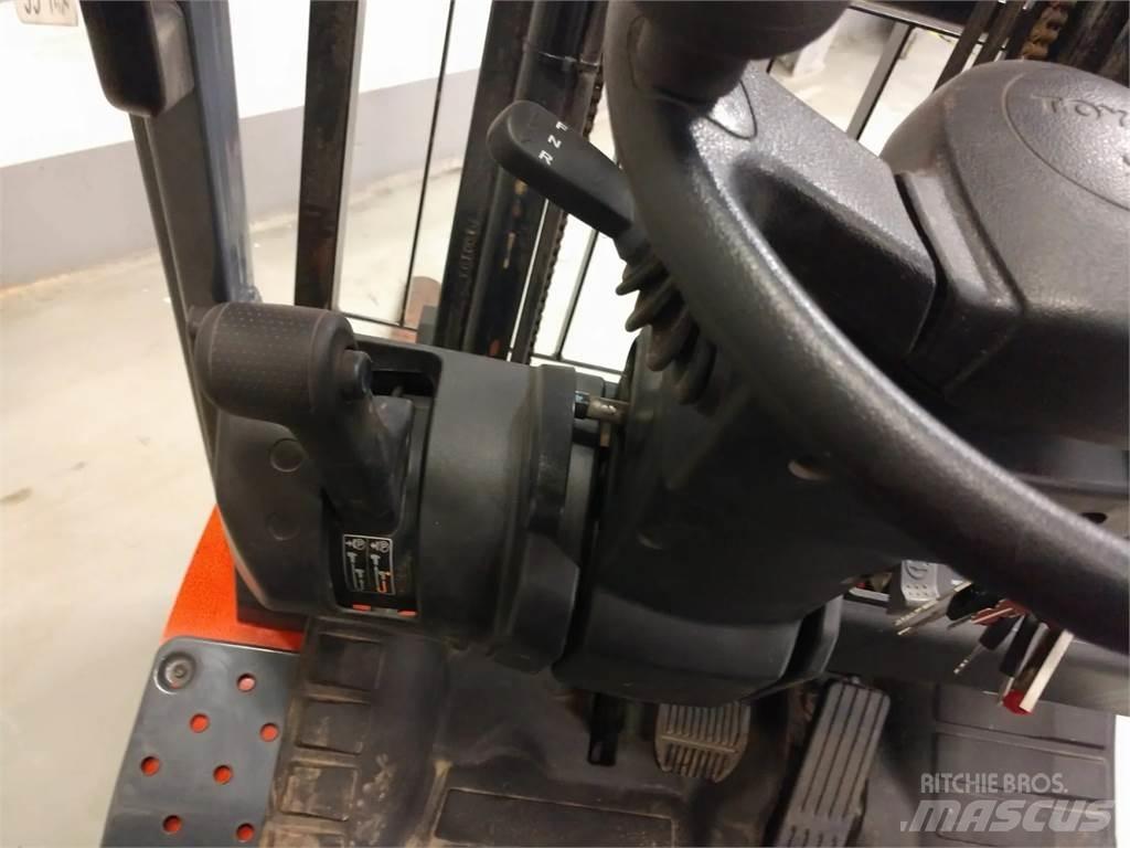 Toyota 8FBN15 Elektrikli forkliftler