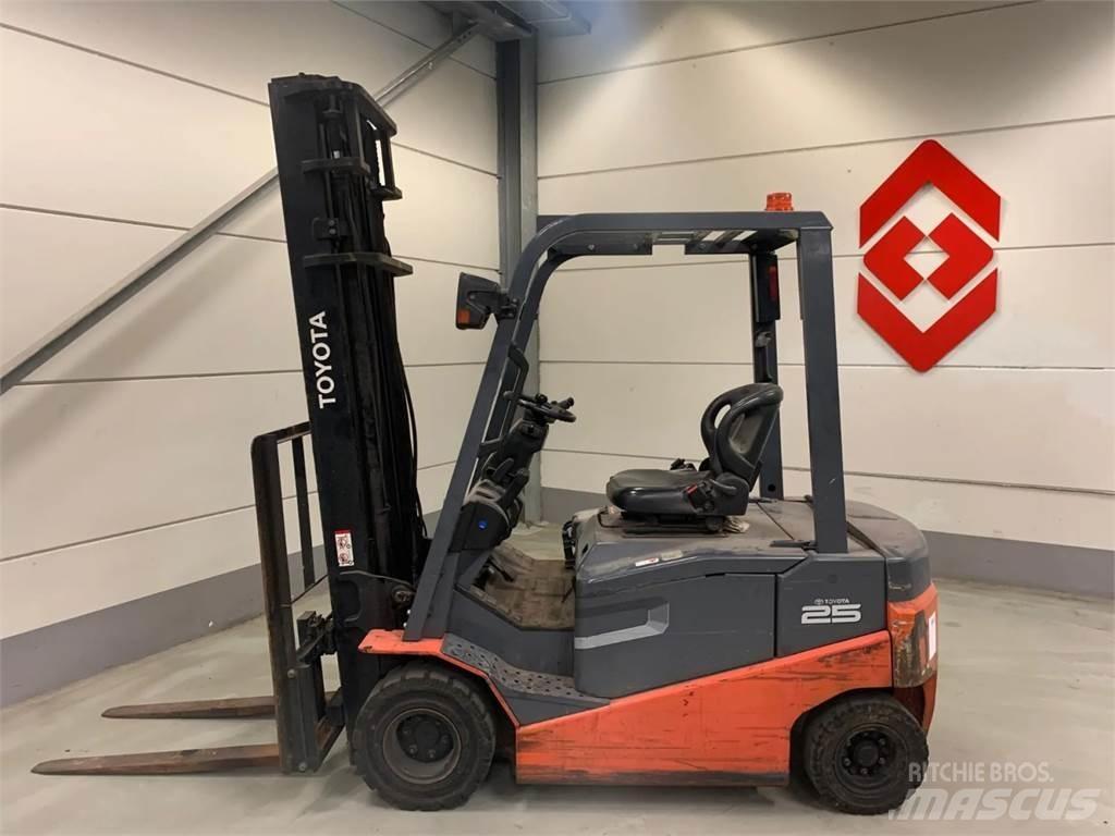 Toyota 8FBN25 Elektrikli forkliftler