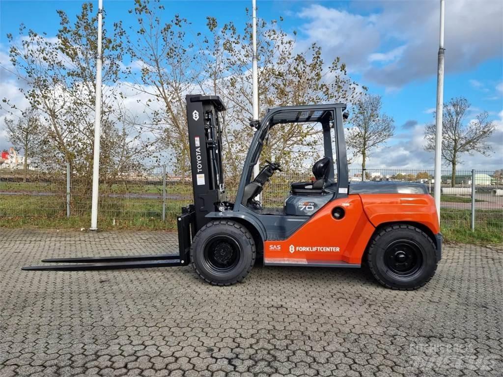 Toyota 8FD70F Dizel forkliftler
