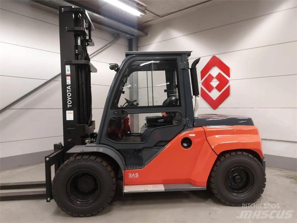 Toyota 8FD70F Dizel forkliftler