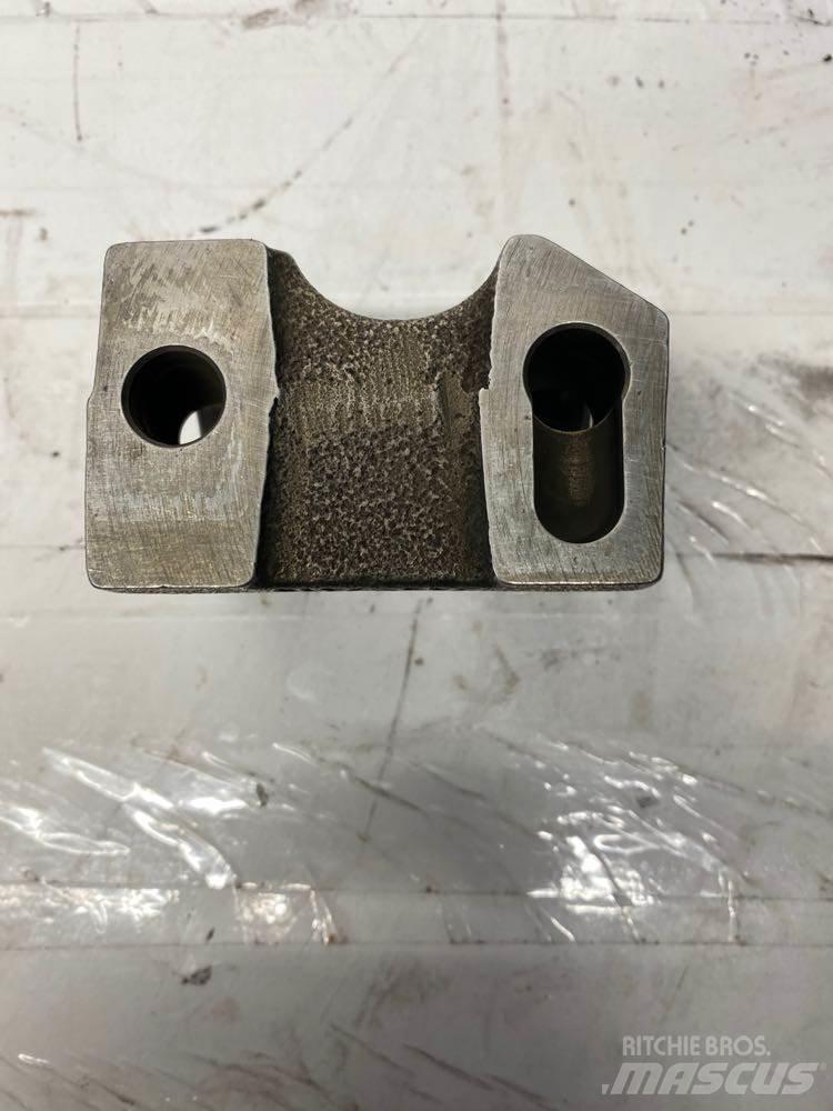 CAT C13 Diger aksam
