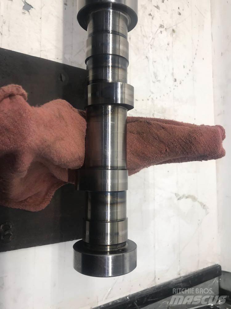 CAT C9 Diger aksam