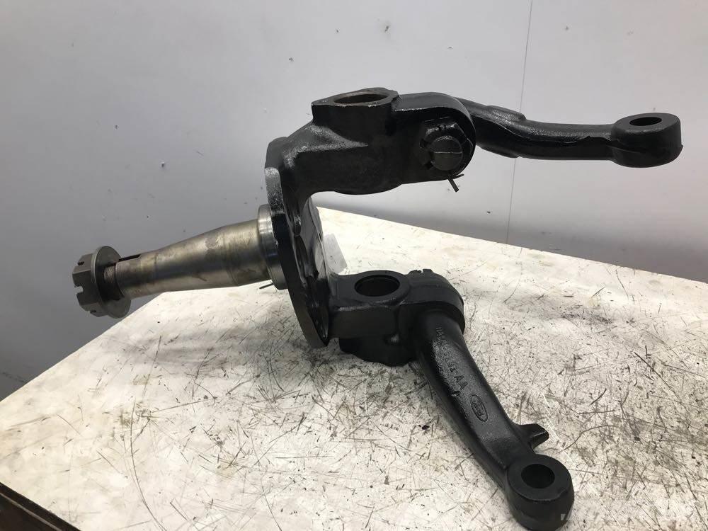 Ford  Diger aksam