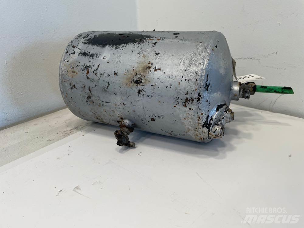 Ford  Diger aksam