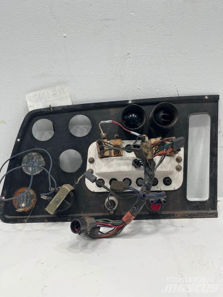 Ford L9000 Diger aksam