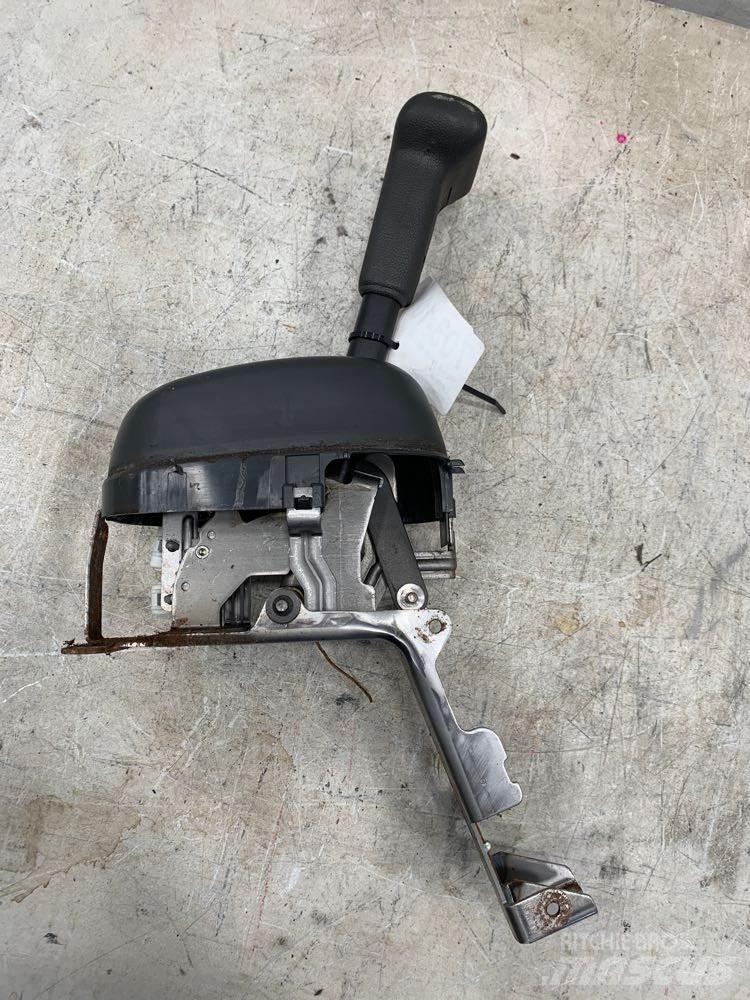 Isuzu NPR Diger aksam
