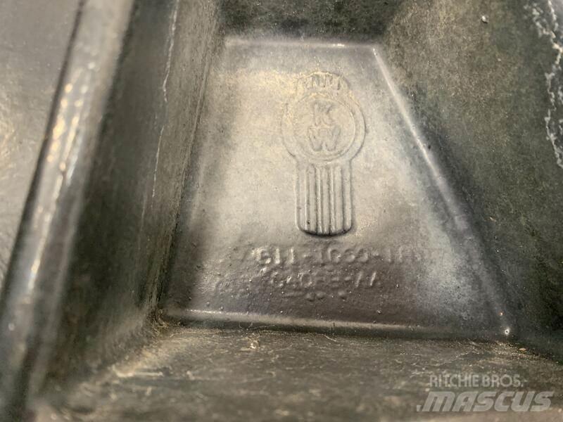 Kenworth  Diger aksam