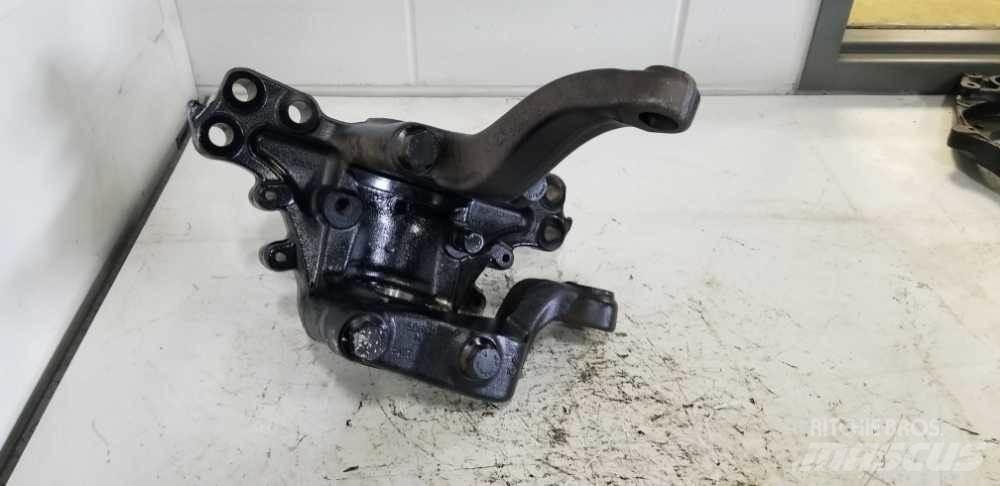Mack  Diger aksam