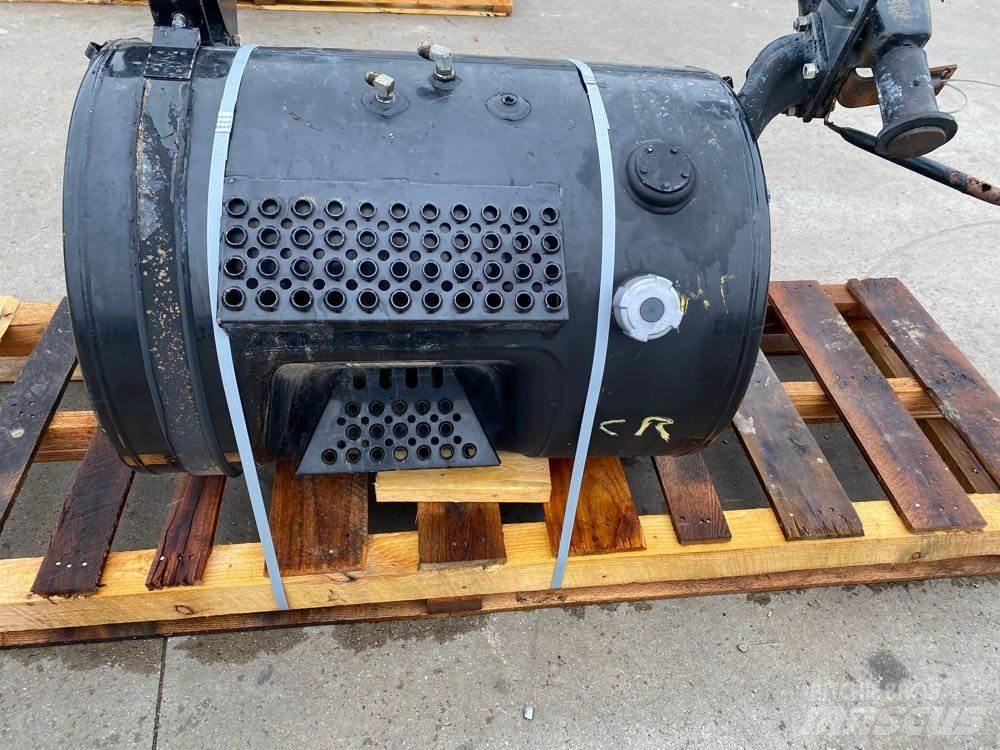 Mack  Diger aksam