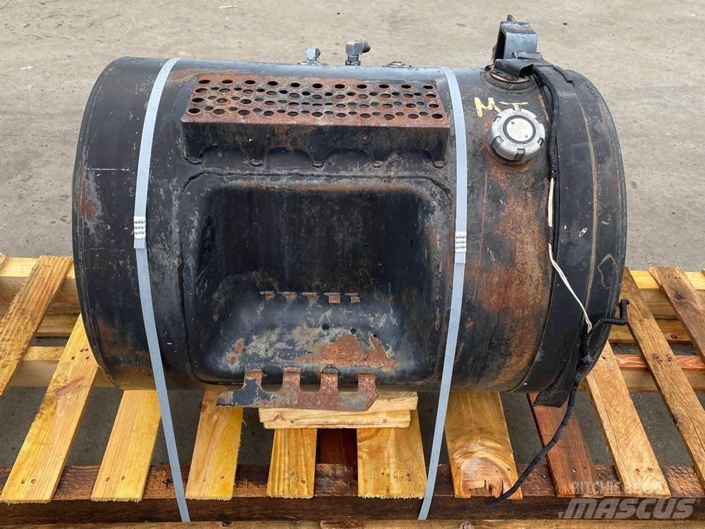 Mack  Diger aksam