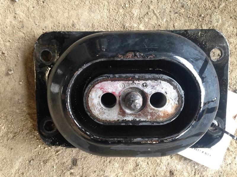 Mack MP8 Diger aksam