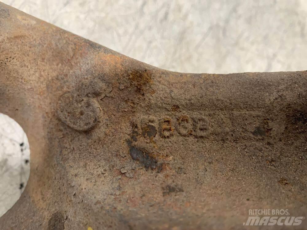 Mack RD680 Sanzumanlar