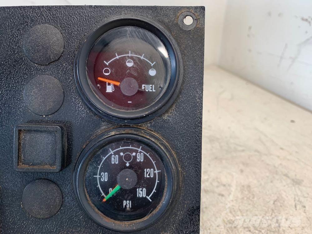 Mack RD680 Elektronik