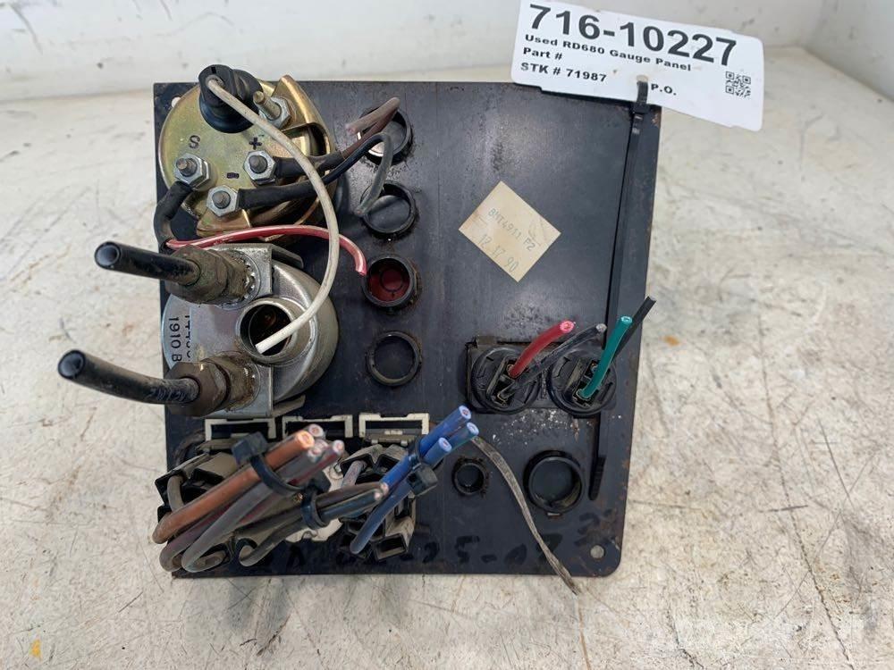Mack RD680 Elektronik