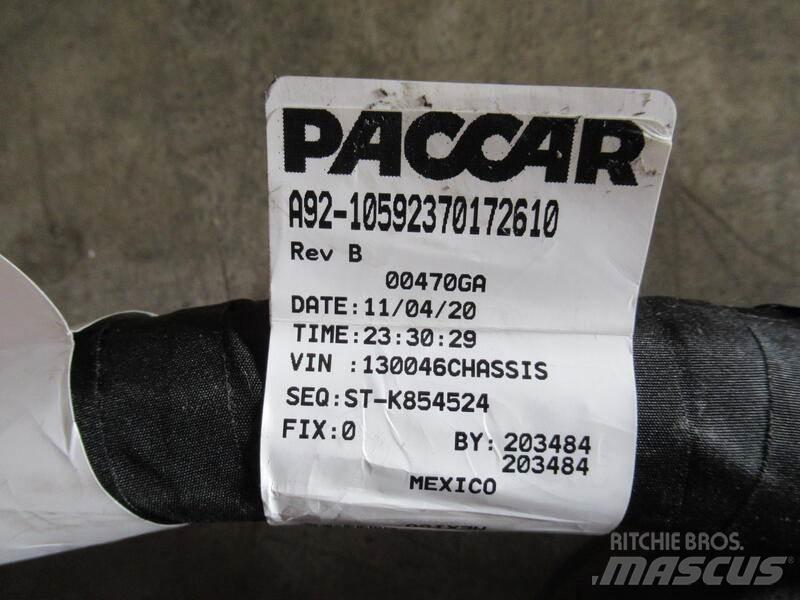 Paccar  Saseler
