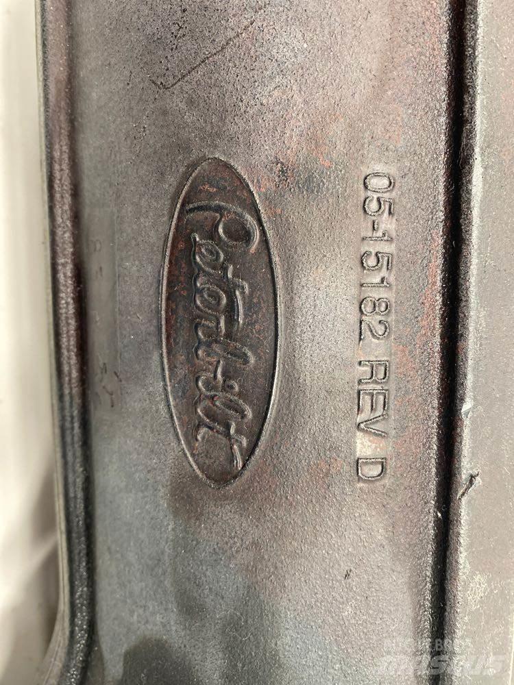 Peterbilt  Diger aksam