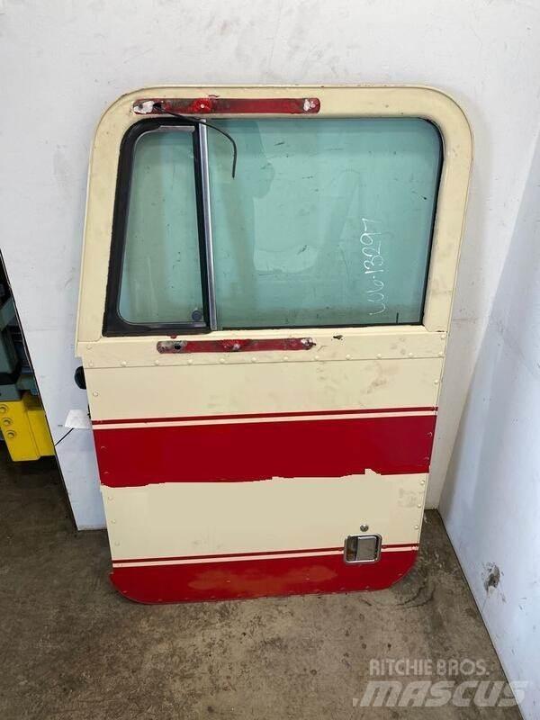 Peterbilt  Diger aksam