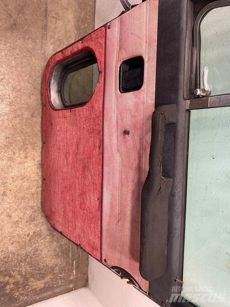 Peterbilt  Diger aksam