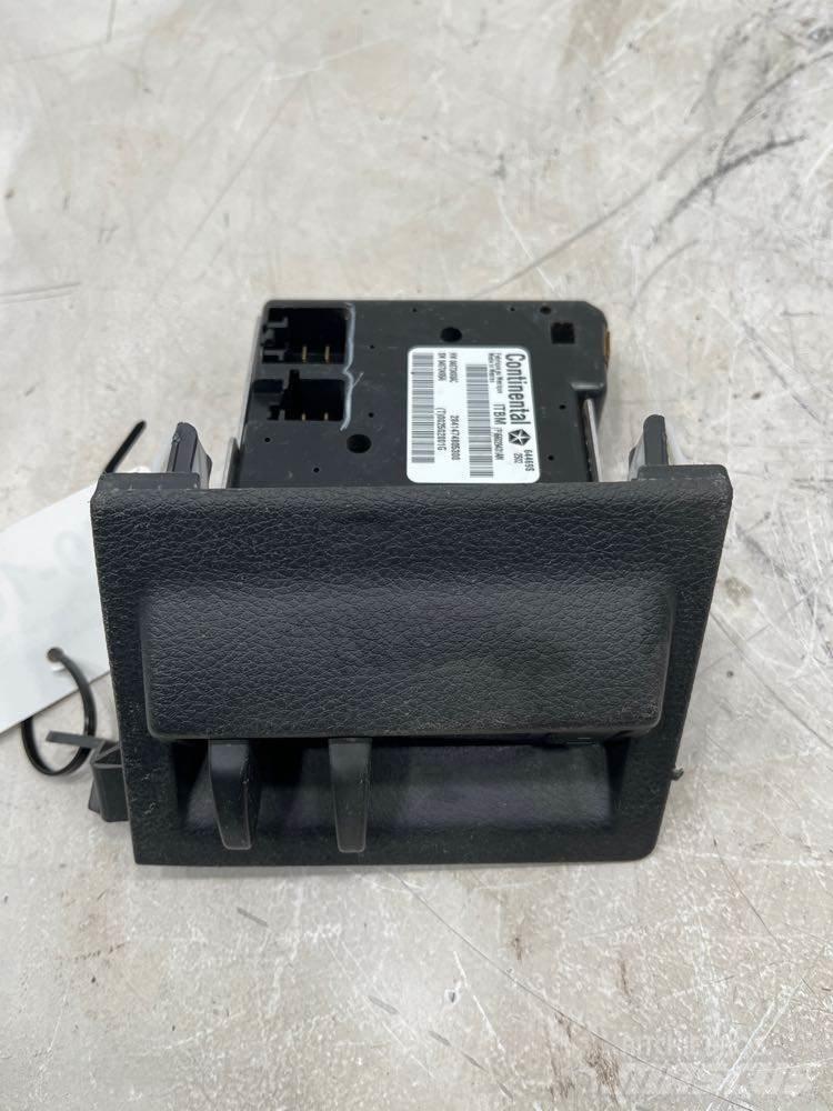 RAM 5500 Kabinler