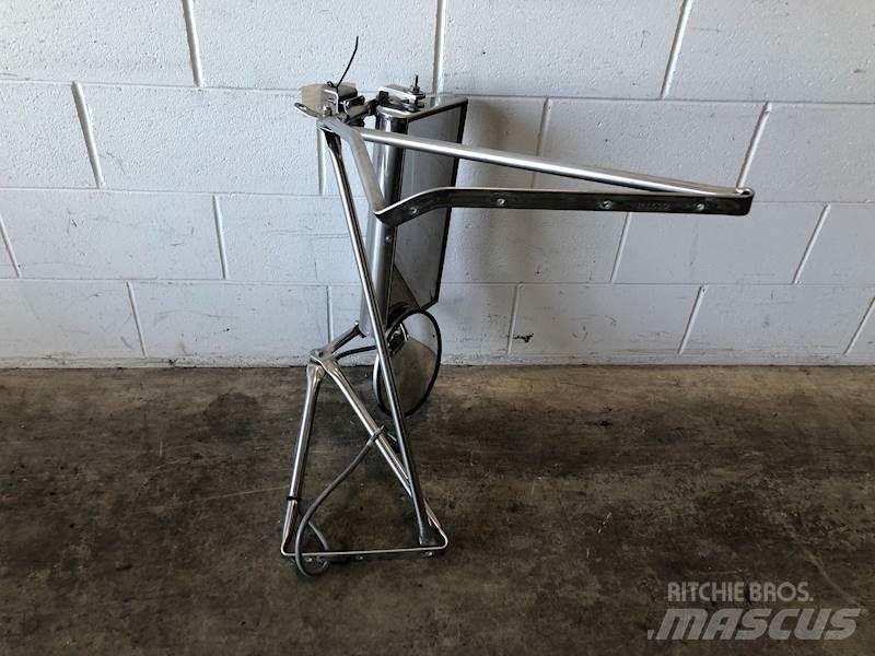 Universal  Diger aksam