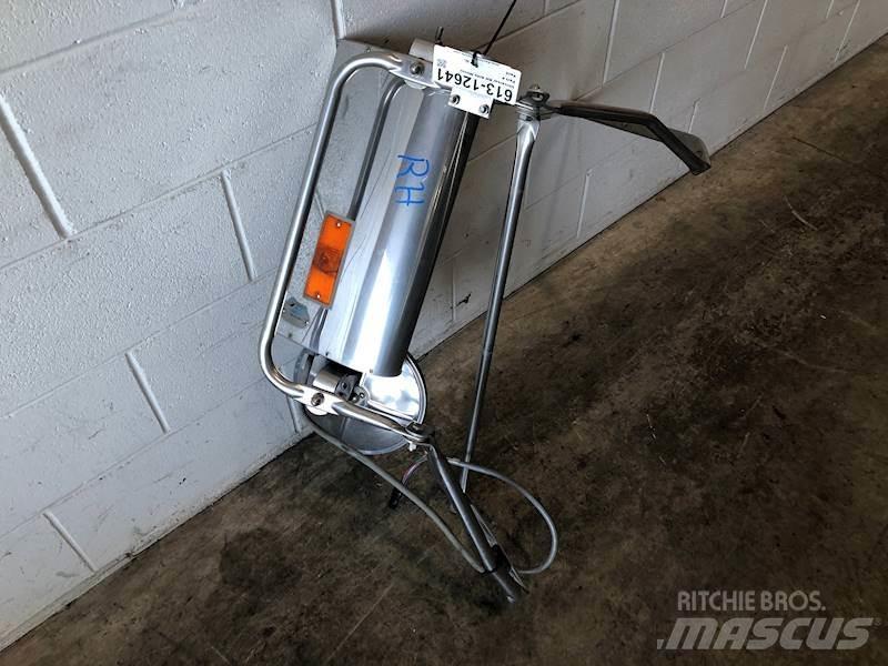 Universal  Diger aksam
