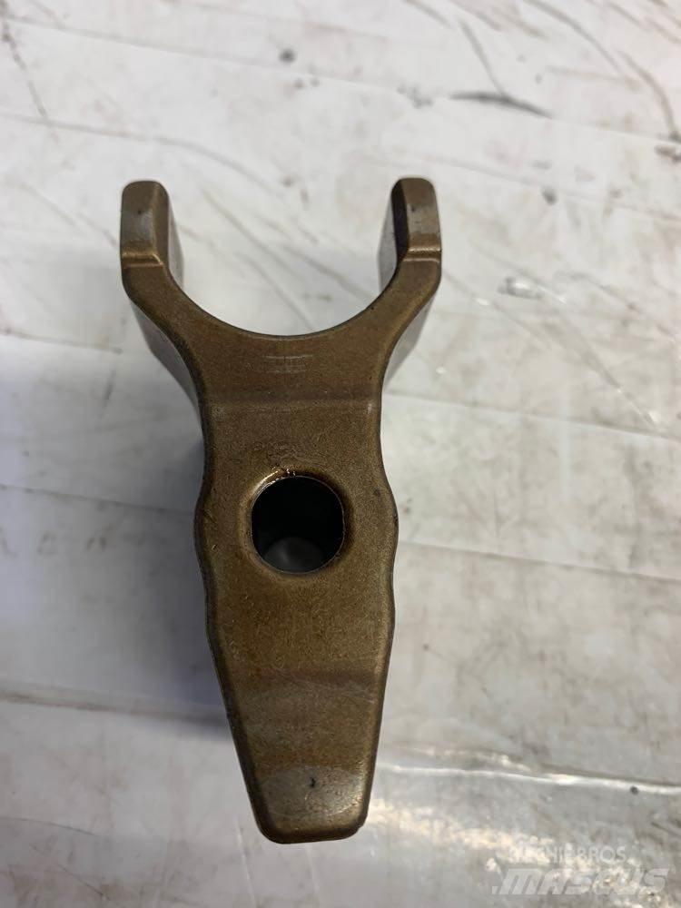 Volvo D13F Diger aksam