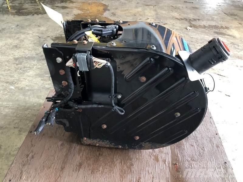 Volvo VNL Diger aksam