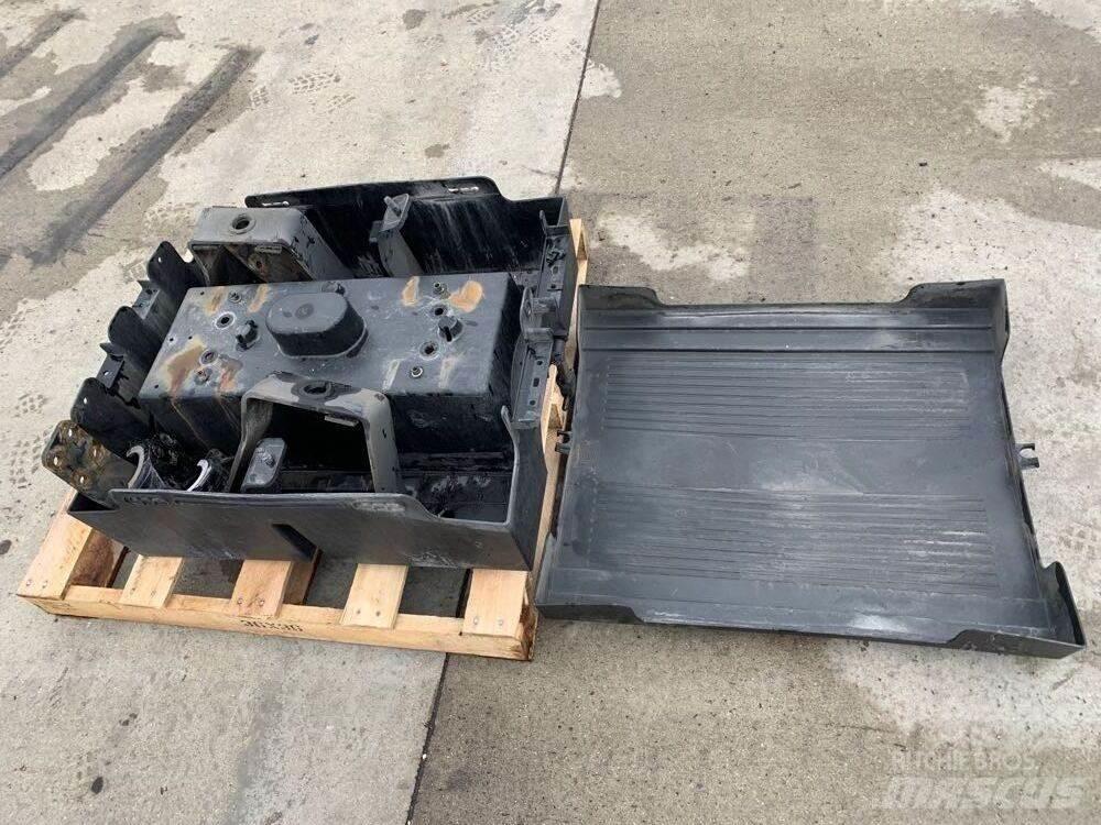 Volvo VNL Diger aksam