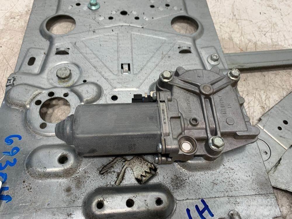 Volvo VNL Diger aksam