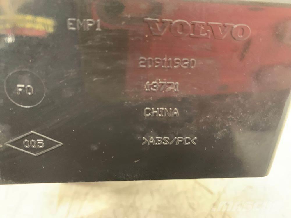 Volvo VNL Electronics