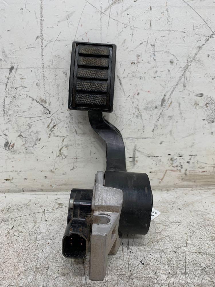 Volvo VNL Diger aksam