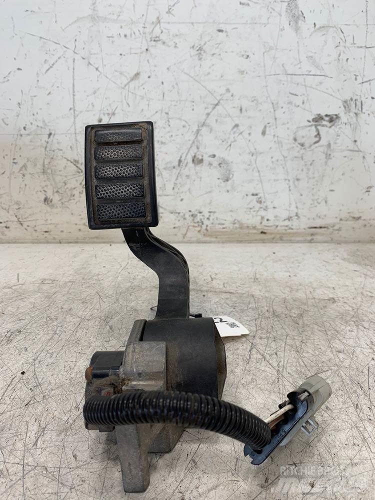 Volvo VNL Diger aksam
