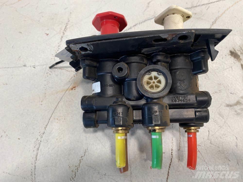 Volvo VNL Diger aksam