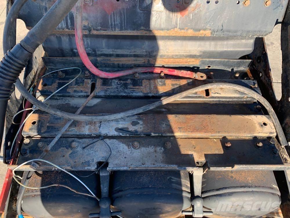 Volvo VNL Diger aksam