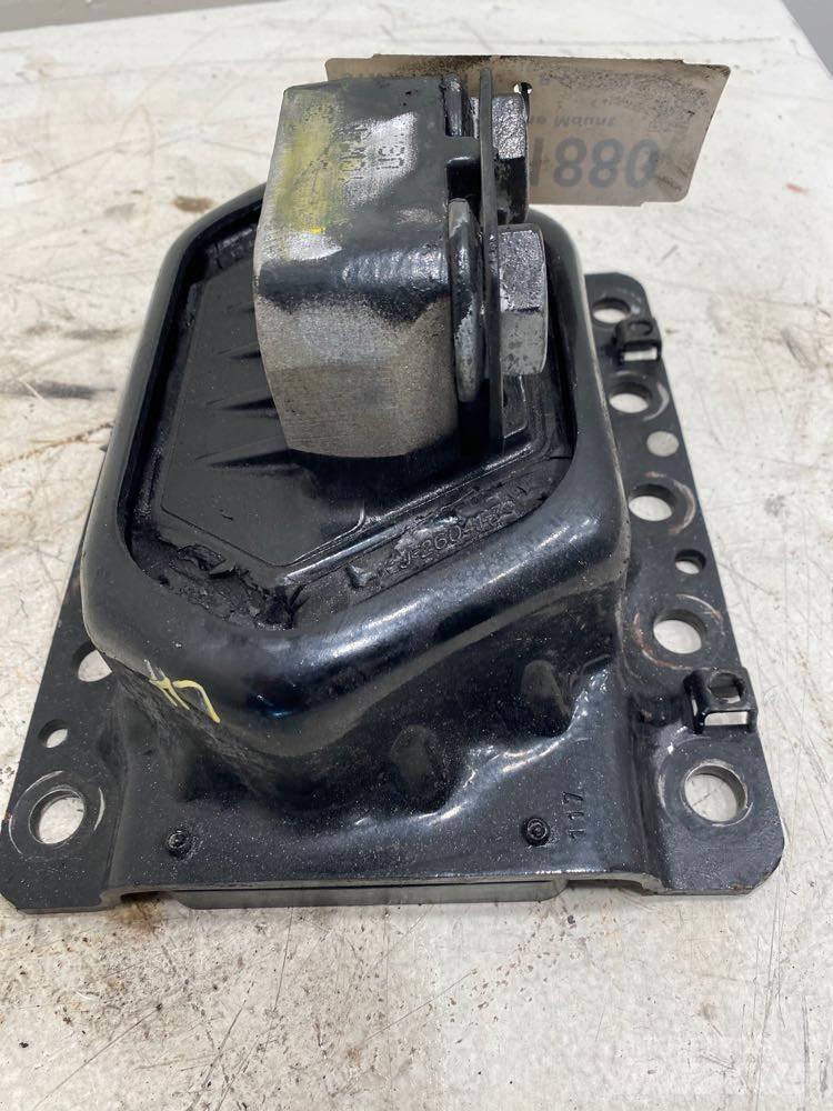 Volvo VNL Diger aksam