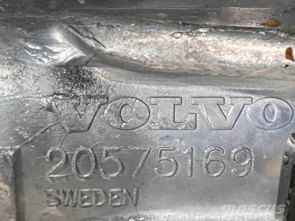 Volvo VNL Diger aksam