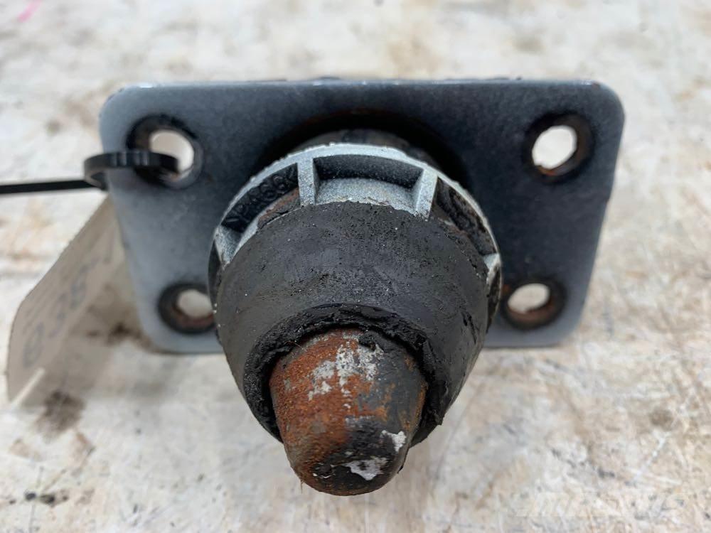 Volvo VNL Diger aksam
