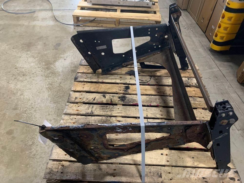 Volvo VNL Diger aksam