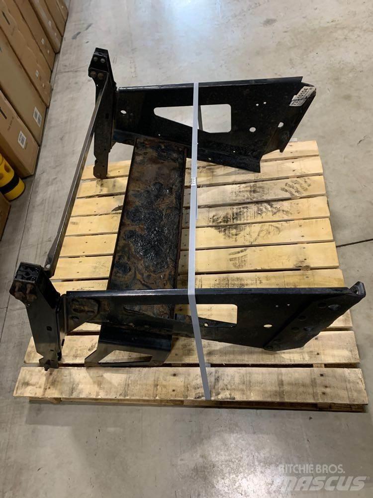 Volvo VNL Diger aksam