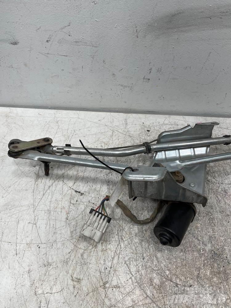 Volvo VNM Diger aksam