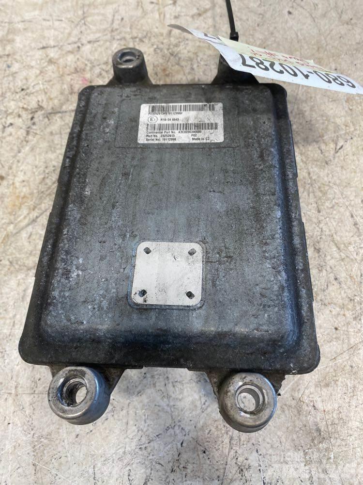 Volvo VNR Diger aksam